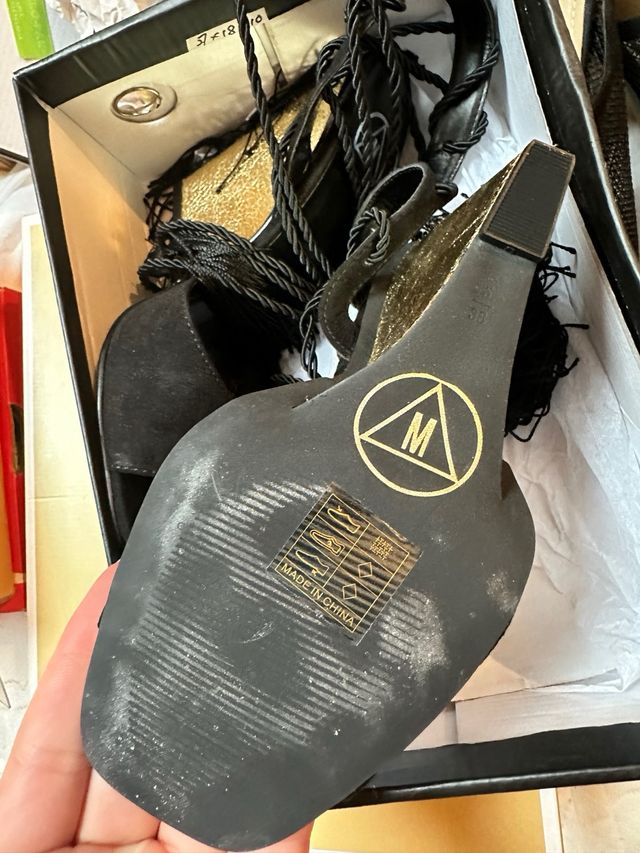 sandalia cuña missguided