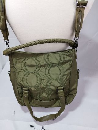 Bolso desigual verde bordado 