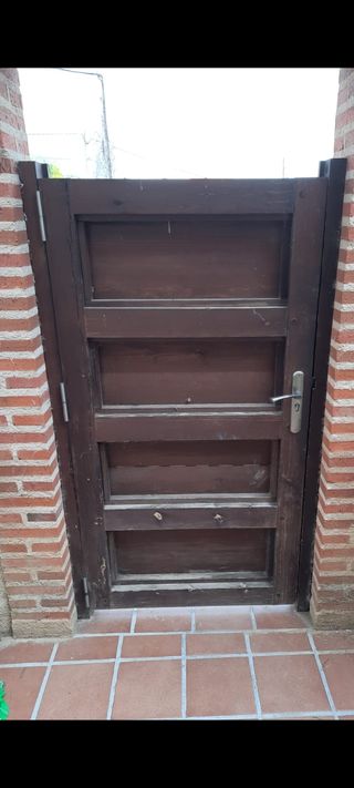 Puertas de madera exterior vivienda