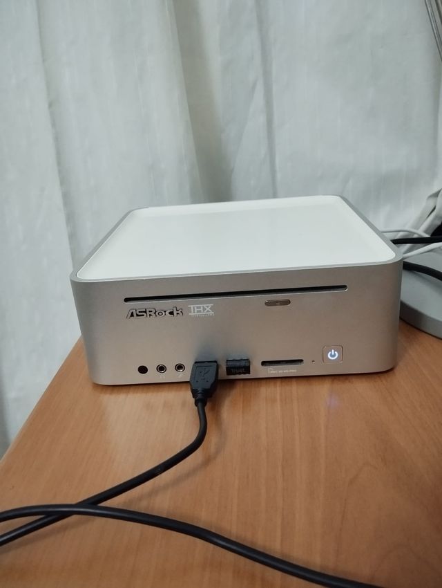 Ordenador As Rock Vision 3D 137B