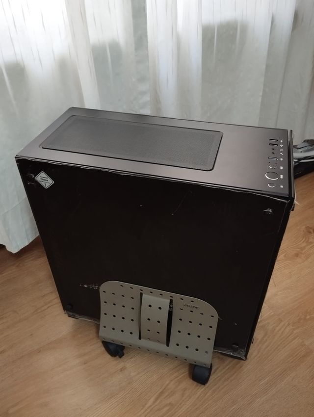 Ordenador gaming VIBOX Nebula GLR 570