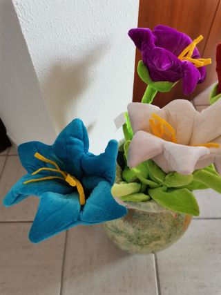 Fiori peluche nuovi