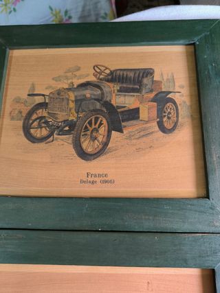 Cuatro cuadros de madera serigrafiada