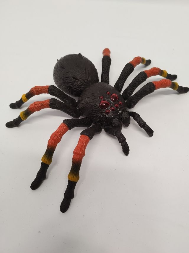 Tarántula juguete