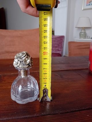 Bottiglietta porta profumo