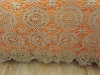 colcha de ganchillo hecha a mano