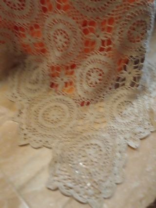 colcha de ganchillo hecha a mano