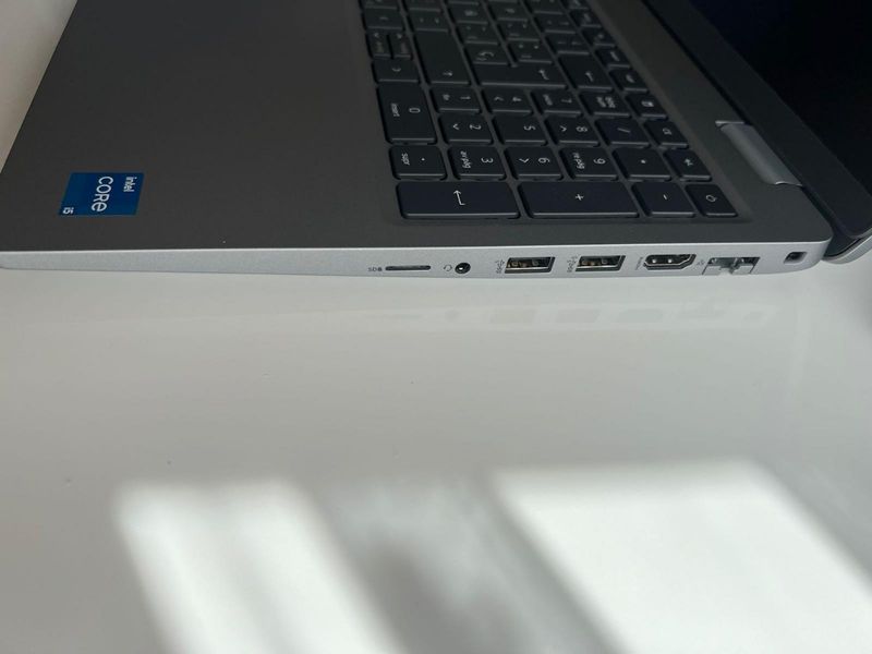 Dell Precision 3560 afbeelding 4