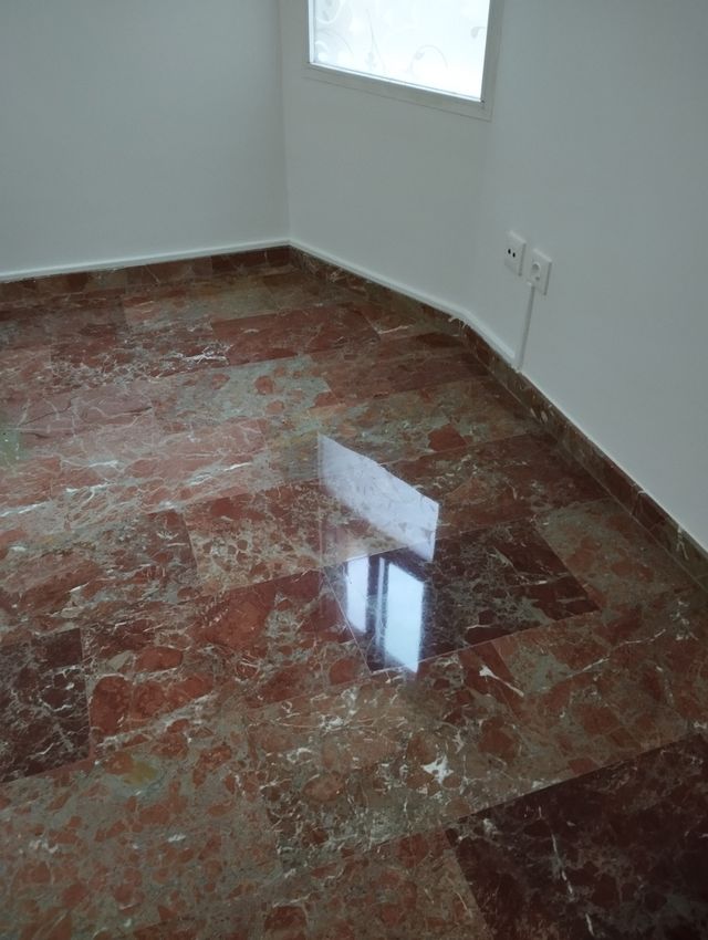 Pulidos y tratamiento de suelos,mármol,terrazo,hor