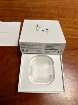 Caja AirPods