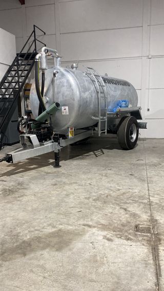 Cisterna Agua o Purín 8000 litros Galvanizada