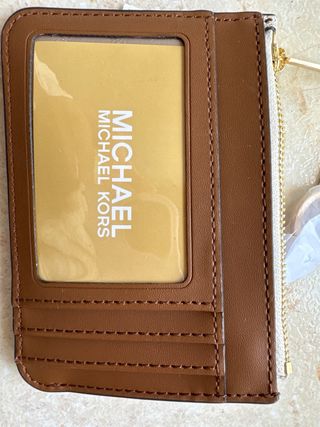 Cartera de piel Michael Kors con llavero NEGOCIABL