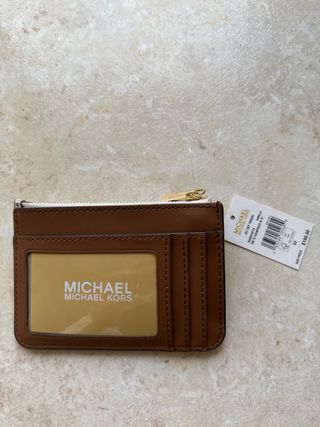 Cartera de piel Michael Kors con llavero NEGOCIABL