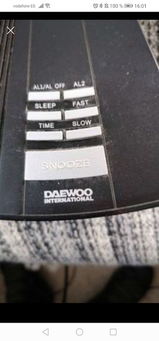 Radio despertador Daewoo