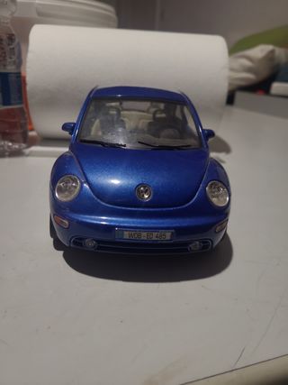1/18 Maqueta Volkswagen New Beetle
