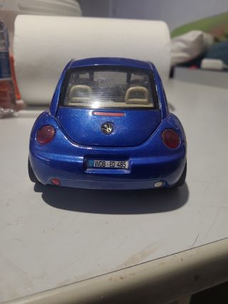 1/18 Maqueta Volkswagen New Beetle