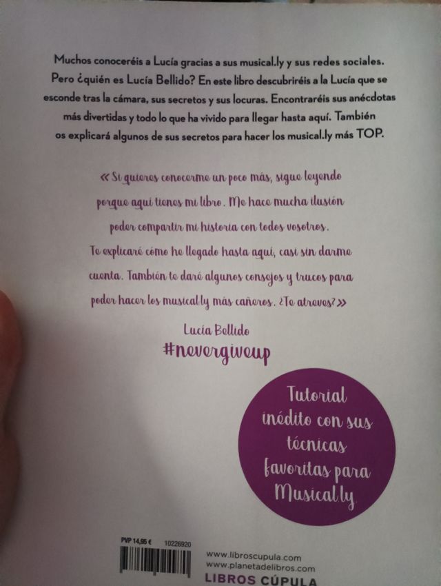 Never give Up - Lucía Bellido