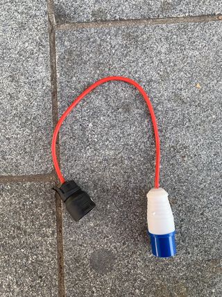 cable adaptador camper y autocaravana 