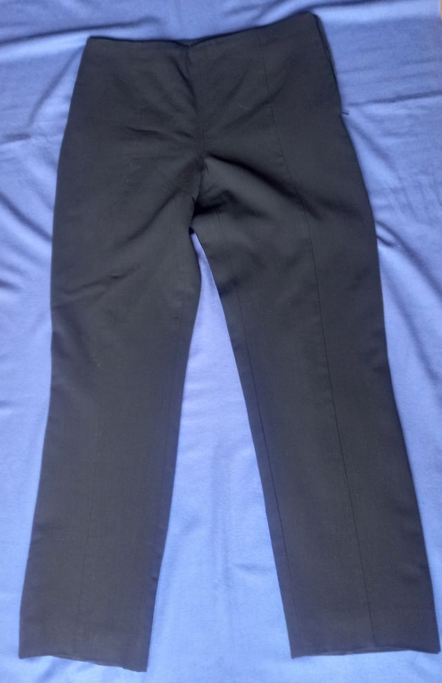 LOEWE, pantalón negro, talla 42