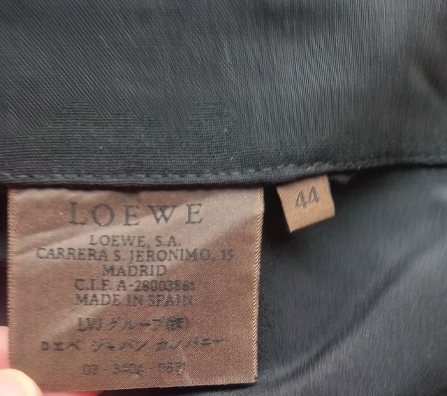 LOEWE, pantalón negro, talla 42