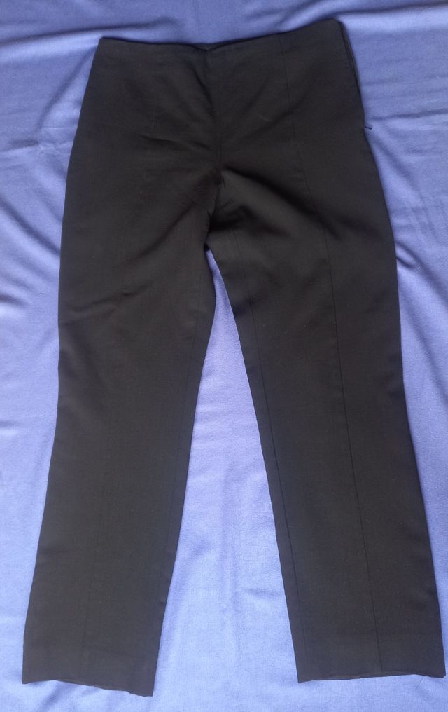 LOEWE, pantalón negro, talla 42