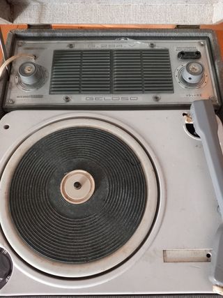 Vecchio giradischi vintage