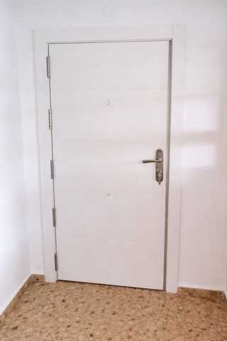 PUERTAS BLINDADAS Y ACORAZADAS · VALENCIA