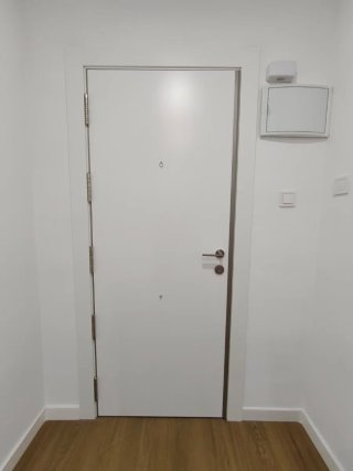 PUERTAS BLINDADAS Y ACORAZADAS · VALENCIA