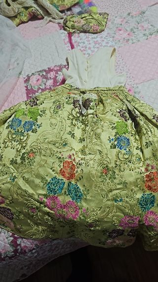 Traje de fallera 3-5 años opción de alquiler 
