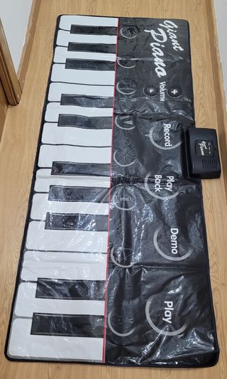 Juego piano gigante suelo
