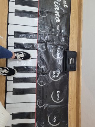 Juego piano gigante suelo