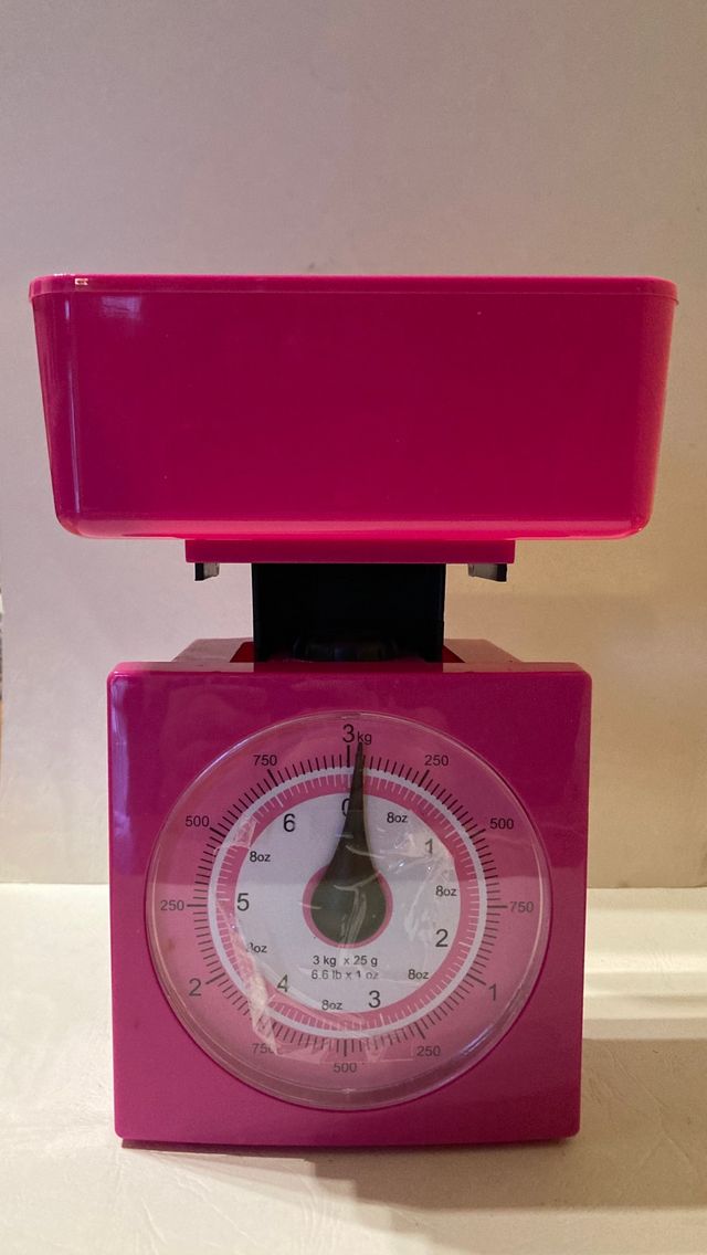 Bilancia da cucina Gerimport portata sino a 3 kg.