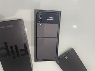 Galaxy Z Flip 4 nuovo Samsung con grafite da 256 GB