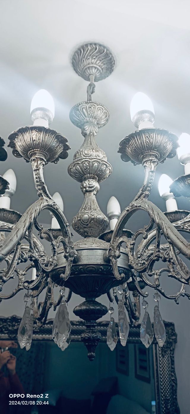 Lampara de araña modernista