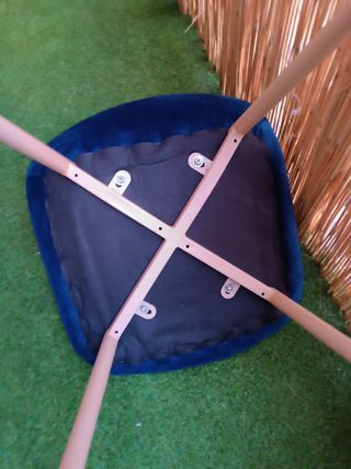 4 Sillas de terciopelo azul