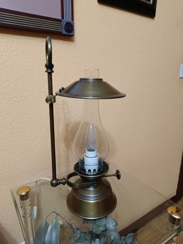 Lampara antigua quinqué