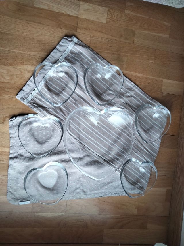 Ciotole a cuore in vetro