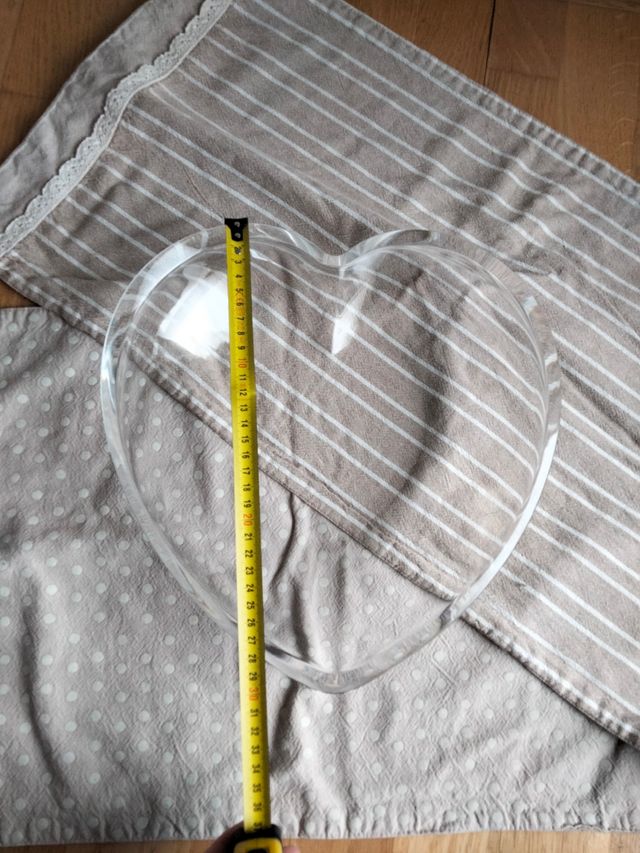 Ciotole a cuore in vetro