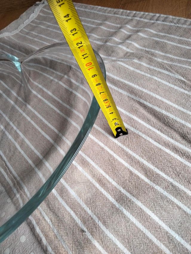 Ciotole a cuore in vetro