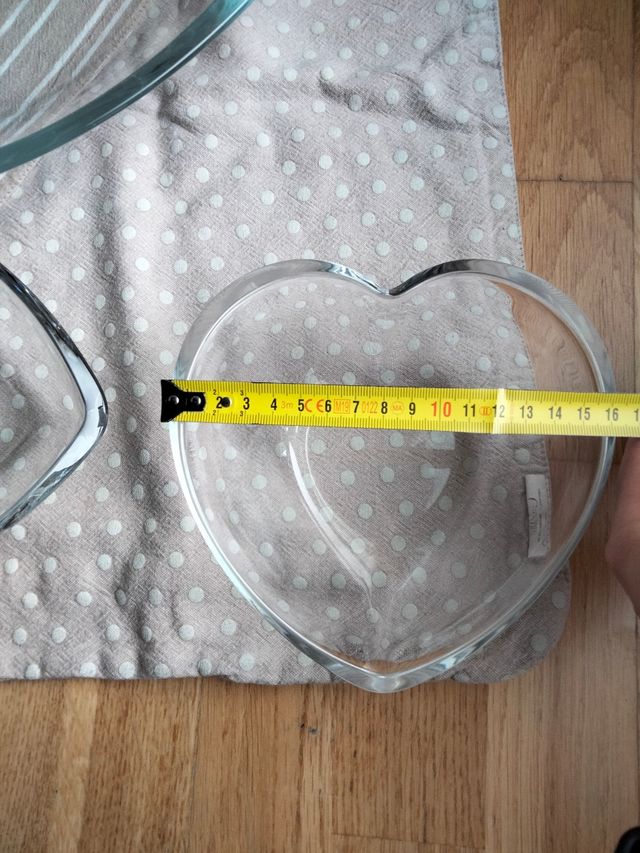 Ciotole a cuore in vetro