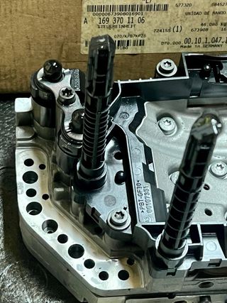 A1693701106 Bloque válvula hidráulic Mercedes A169