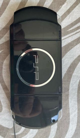 PSP 2000