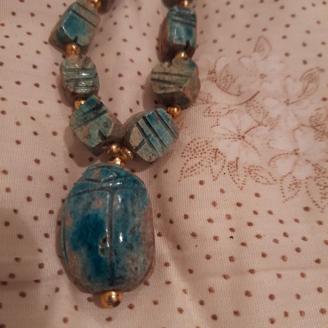 Collar egipcio escarabajo