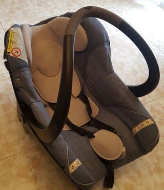 Silla, capazo y maxicosie Loola Bebé confort