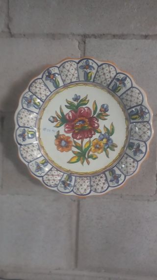PLATOS DE CERAMICA HECHOS A MANO