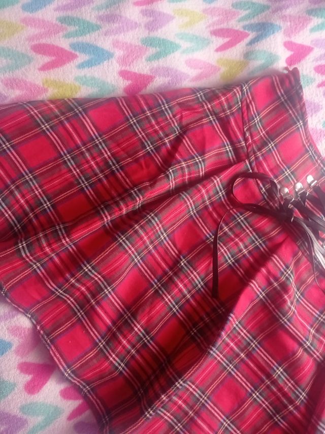 Falda roja cuadros