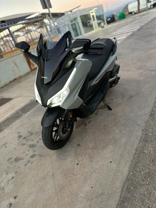 Honda forza 125 2023