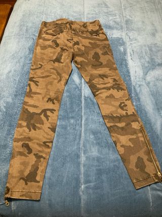 PANTALÓN ESTAMPADO