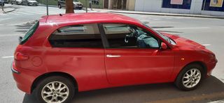 Alfa Romeo 147 Spark 2004