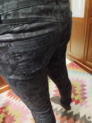 Pantalón estampado